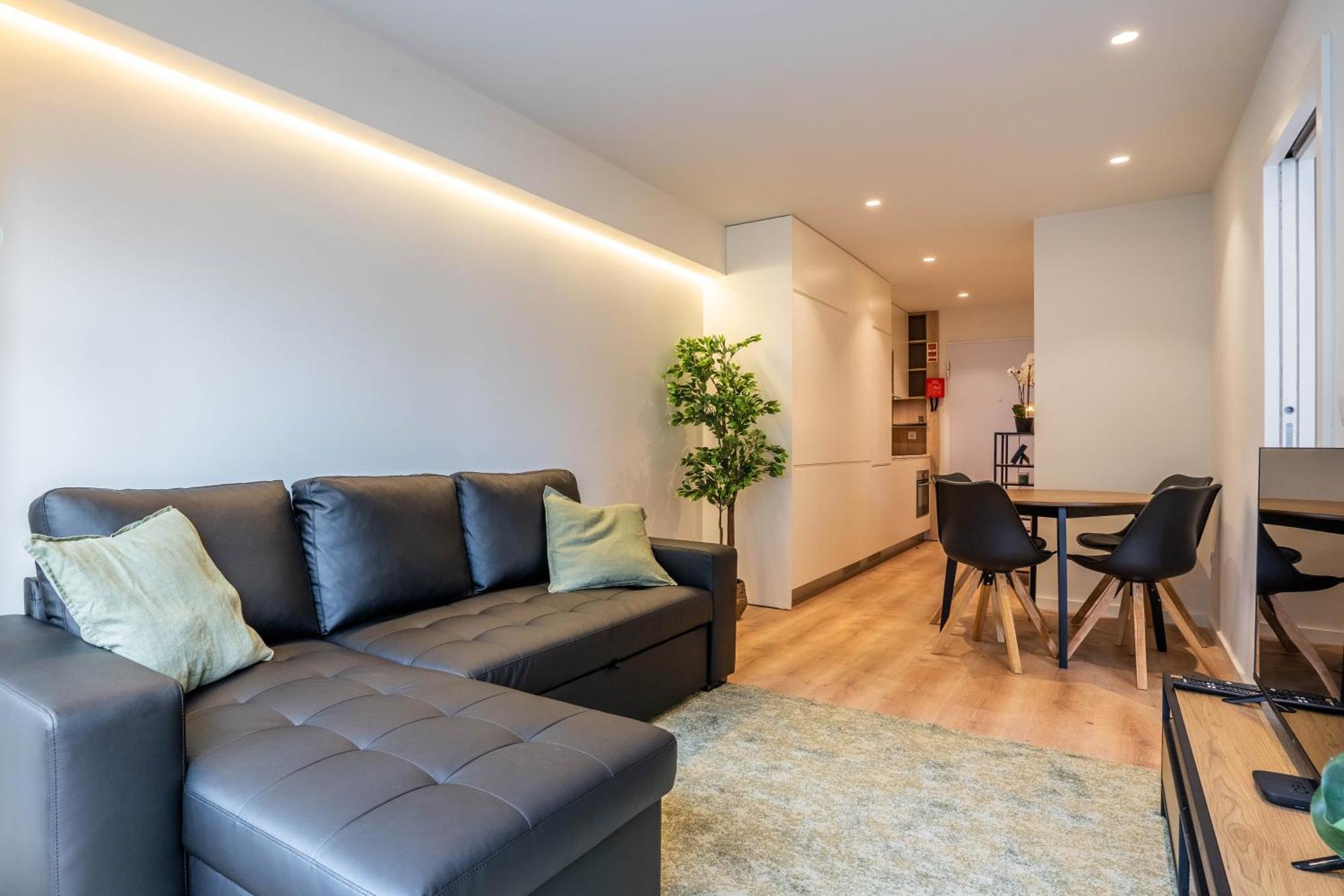 Trindade Bliss: 1Br W/ Free Parking By Lovelystay Porto Exteriér fotografie