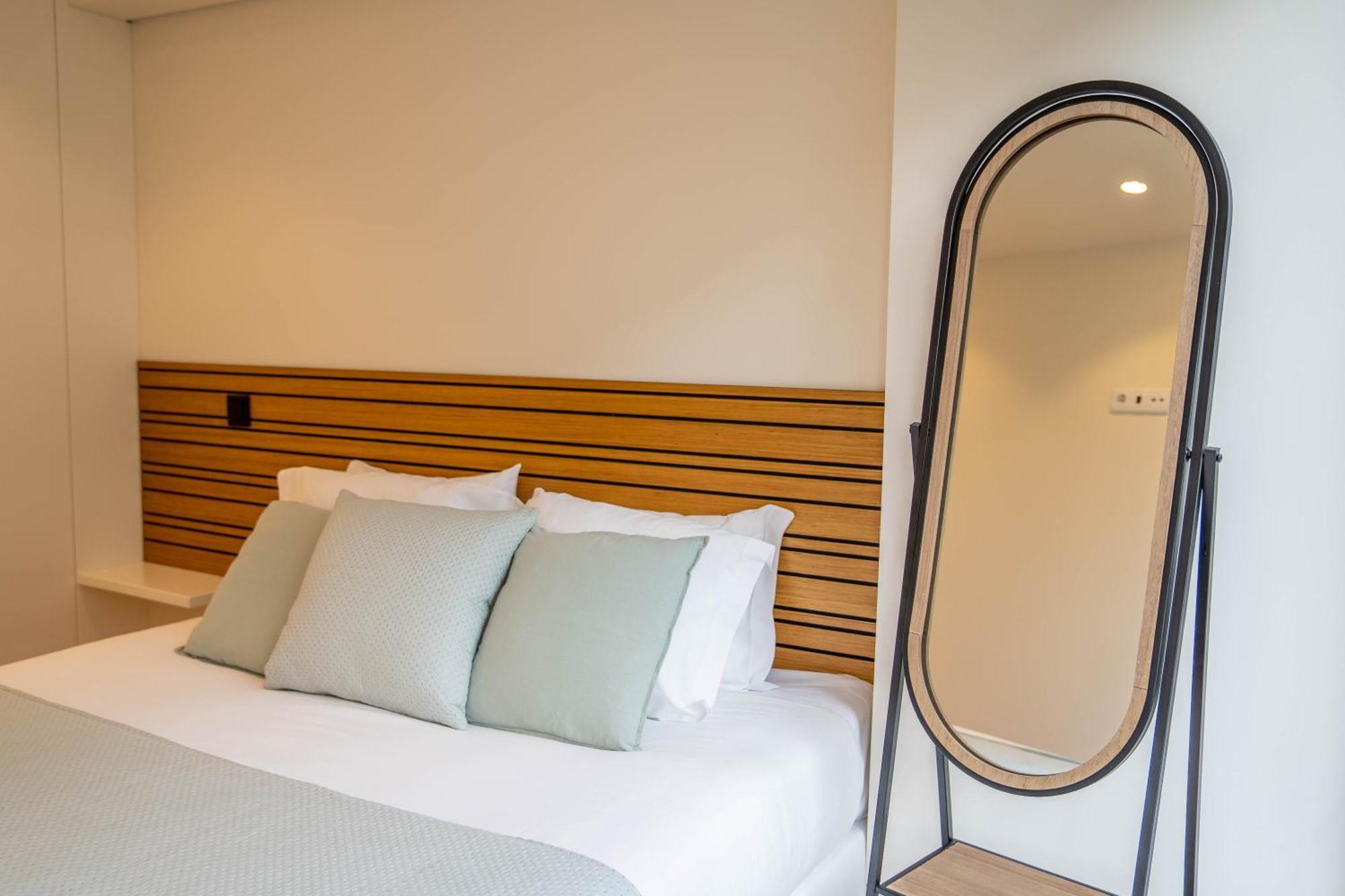 Trindade Bliss: 1Br W/ Free Parking By Lovelystay Porto Exteriér fotografie