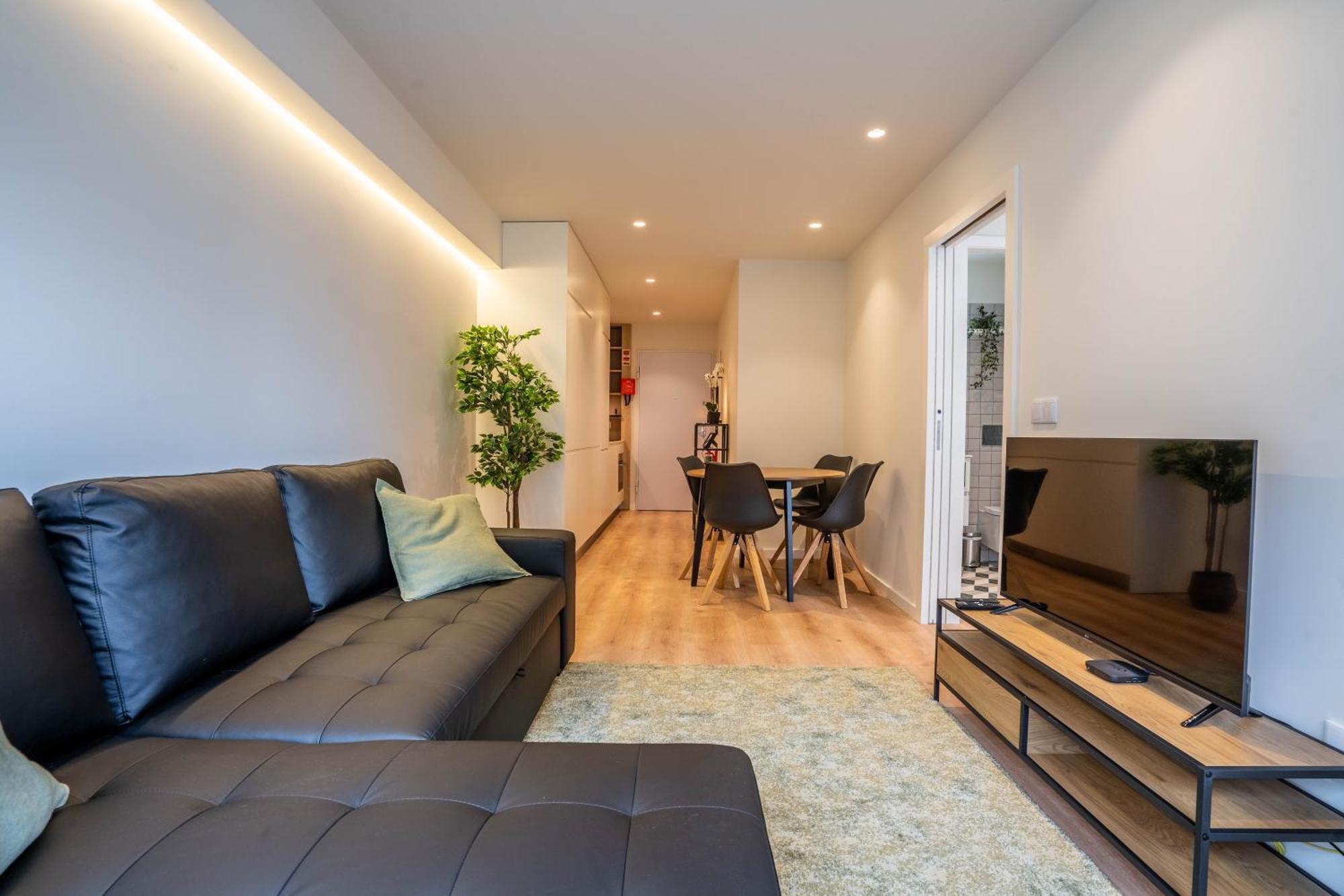 Trindade Bliss: 1Br W/ Free Parking By Lovelystay Porto Exteriér fotografie