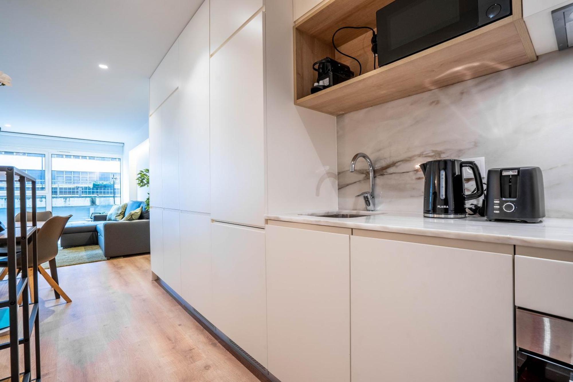 Trindade Bliss: 1Br W/ Free Parking By Lovelystay Porto Exteriér fotografie